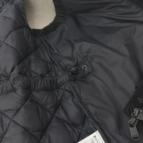 Athleta Whisper Featherless Black Vest Size XXS - Picture 8 of 12